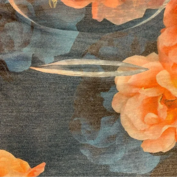 Soft Surroundings Blue Floral Top Large Split Neck 3/4 Sleeve Soft Lightweight - Picture 5 of 10